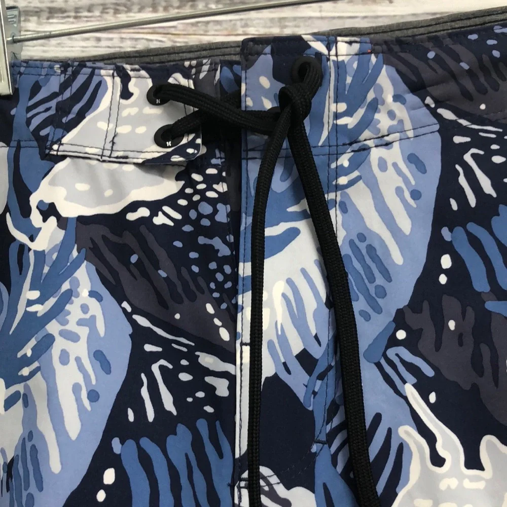 Hurley Men's Blue Patterned Board Shorts - Picture 7 of 15